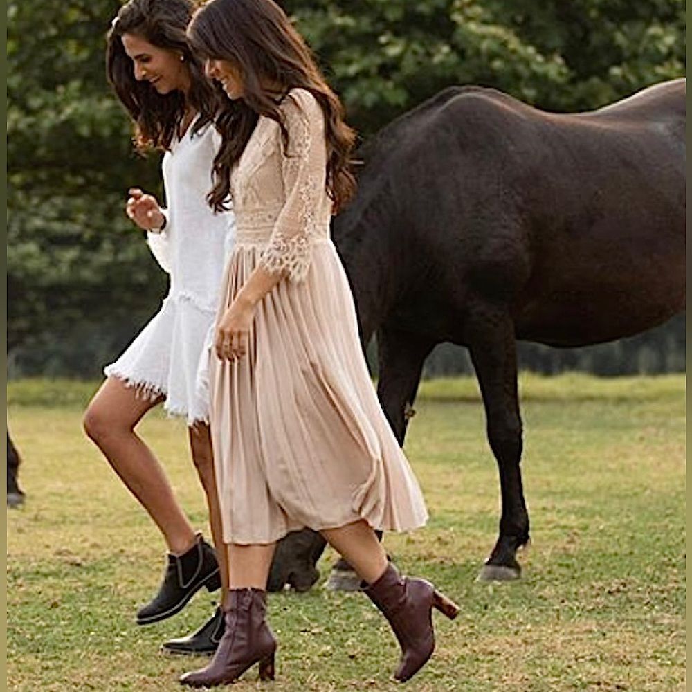 ZARA Dress Lace Top Pleated Blush Midi Dress • BLOGGER FAVORITE • TIKTOK • NEW • - Picture 3 of 16